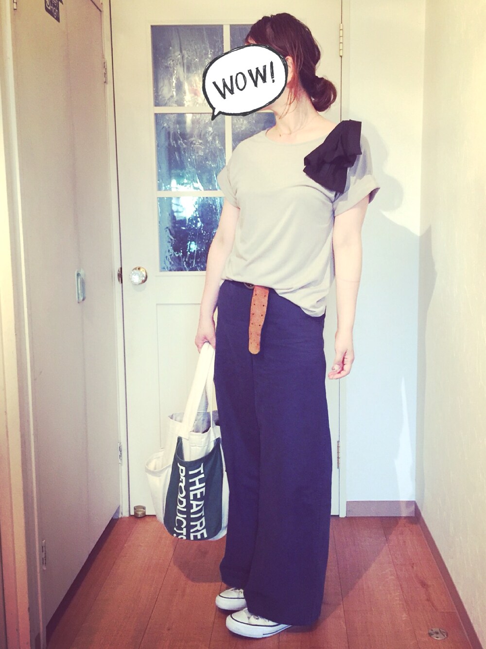 「キレイめ、きちんとスタイル、シンプル部、ガーデンバッグ、GU、ワイドパンツ、リボン(モチーフ)、Tシャツ、outfit、ピンクリボン」｜「GUのアイテム（カーゴパンツ、ホワイト系）」を使った、なるラムさん（レディース・160cm）の夏コーディネートの1枚目の写真