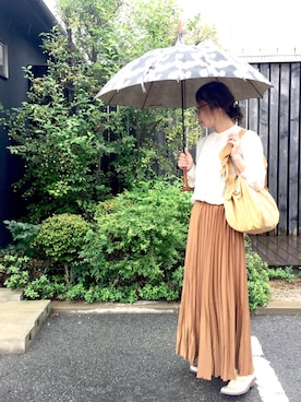 「とろみシャツ」｜「アイテム（その他）」を使った、なるラムさん（レディース・160cm）の秋コーディネート
