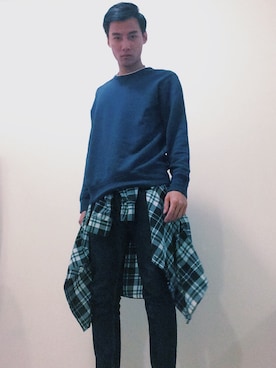 「UNIQLO Tシャツ」｜「アイテム（その他トップス）」を使った、Daren Wongさん（メンズ・183cm）の秋コーディネート