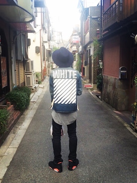 田渕重貴さんの（off white | オフホワイト）を使ったコーディネート