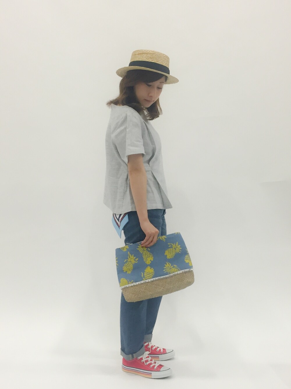 「デニム、コラボ、ヒッコリー、低身長、レインボー」｜「MERCURYDUOの【GDS】 カラーリボンラフィアカンカンHAT（ハット、ブラック系）」を使った、Kさん（レディース・150cm）の夏コーディネートの1枚目の写真