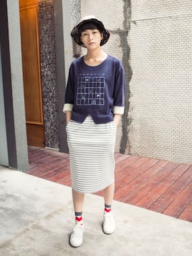 「アイテム（スカート）」を使った、E-WEARさん（レディース・172cm）の春コーディネート