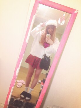 「BUBBLES（バブルス）のアイテム（パーカー）」を使った、ゆりいいいいさん（レディース・165cm）の秋コーディネート