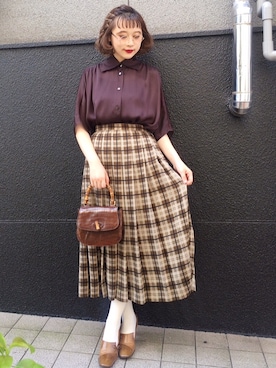 「VINTAGE（ヴィンテージ）のアイテム（スカート）」を使った、古着屋RAINBOWさん（レディース・155cm）の秋コーディネート