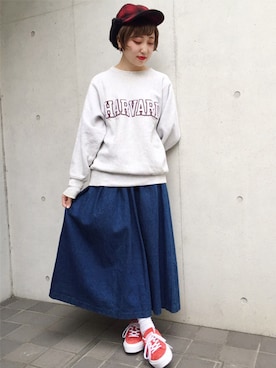 「VINTAGE（ヴィンテージ）のアイテム（デニムスカート）」を使った、古着屋RAINBOWさん（レディース・155cm）の秋コーディネート