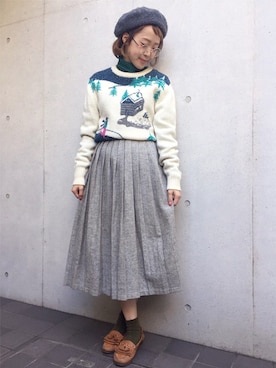「VINTAGE（ヴィンテージ）のアイテム（スカート）」を使った、古着屋RAINBOWさん（レディース・155cm）の秋コーディネート