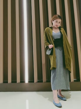 「COS（コス）のアイテム（ピーコート）」を使った、小乌兰さん（レディース・153cm）の秋コーディネート