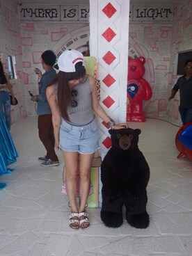 Dinb Ngさんのコーディネート