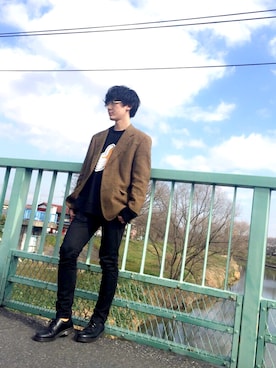 「アイテム（テーラードジャケット、ゴールド系）」を使った、TAKAさん（メンズ・175cm）の冬コーディネート