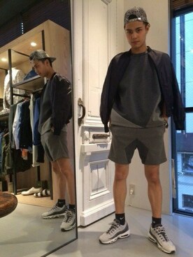 「グレーコーデ」｜「アイテム（その他アウター）」を使った、seiji satoさん（メンズ・178cm）の春コーディネート