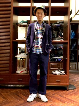 「ホワイトスニーカー」｜「アイテム（その他アウター）」を使った、uedamitsuruさん（メンズ・168cm）の春コーディネート