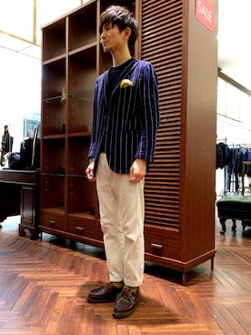 「ネイビー×ホワイト」｜「アイテム（その他シューズ）」を使った、uedamitsuruさん（メンズ・168cm）の冬コーディネート