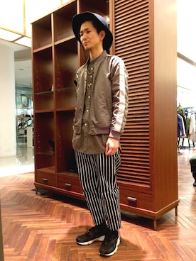 「ツバ広ハット」｜「アイテム（ブルゾン）」を使った、uedamitsuruさん（メンズ・168cm）の春コーディネート