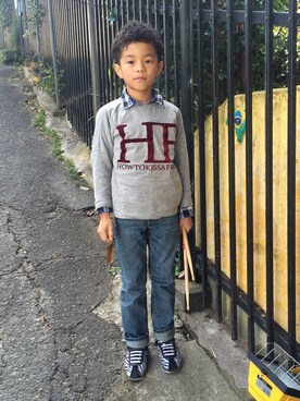 「How to Kiss a Frog（ハウトゥキスアフロッグ）のアイテム」を使った、MonkeyKOUさん（キッズ・120cm）の秋コーディネート