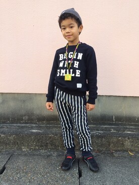 「GENERATOR（ジェネレーター）のアイテム（スウェット、ブラック系）」を使った、MonkeyKOUさん（キッズ）の冬コーディネート