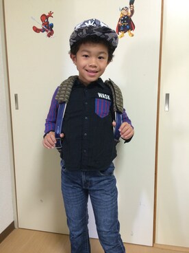 「WASK（ワスク）のアイテム（シャツ/ブラウス、ブラック系）」を使った、MonkeyKOUさん（キッズ）の春コーディネート