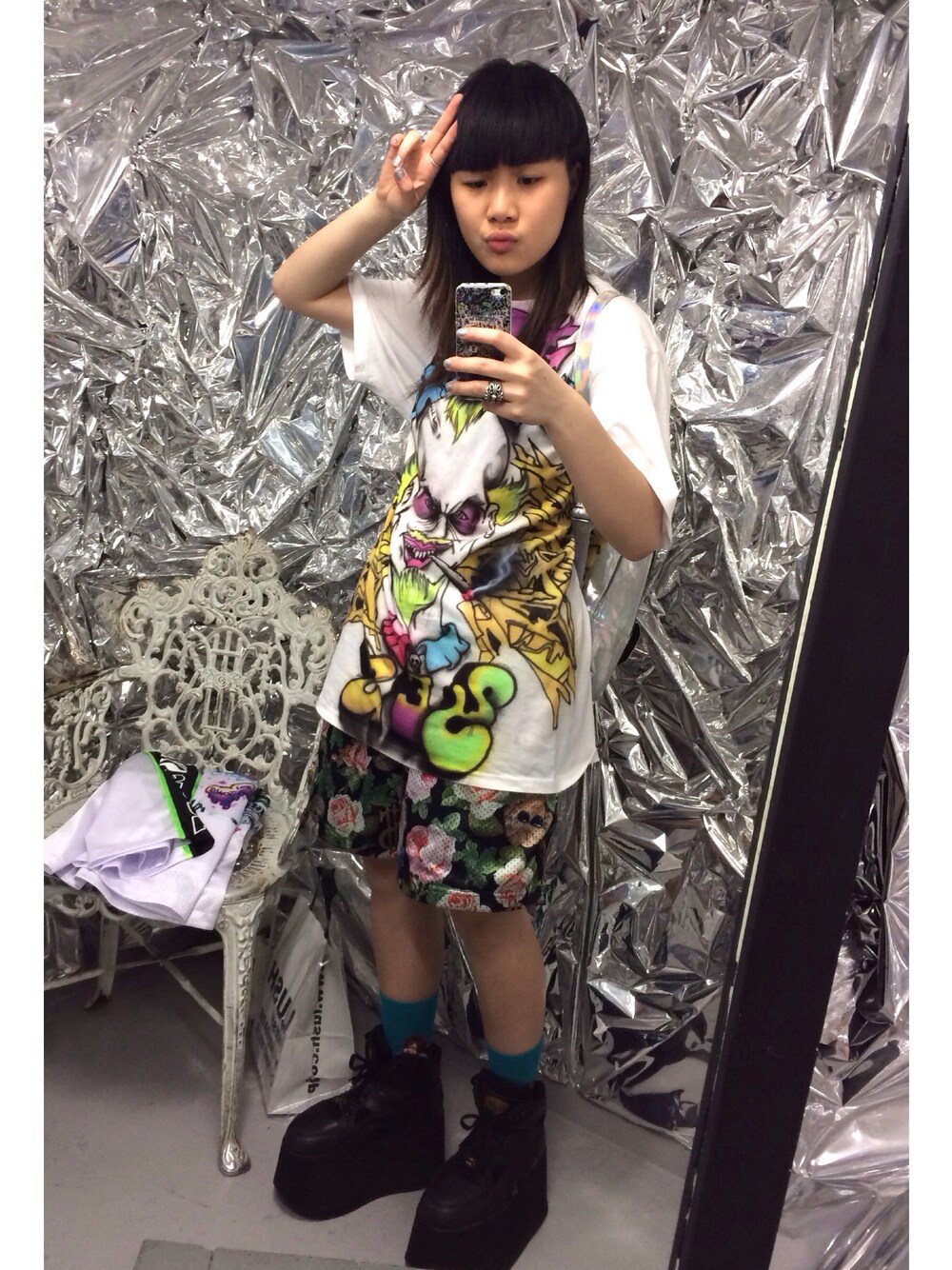 「dog、dog harajuku、buffalo、JOYRICH、UNIF、hologram」｜「Dogのアイテム（Tシャツ/カットソー、その他）」を使った、feifeiさん（レディース・160cm）の夏コーディネートの1枚目の写真