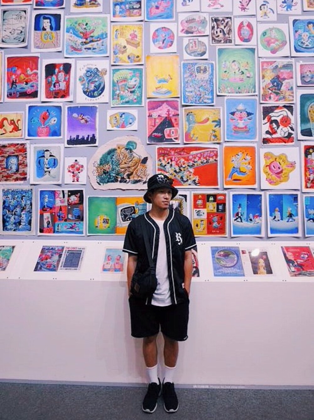 「當代藝術館」｜「REMIXのアイテム（スウェット、ブラック系）」を使った、George Linさん（メンズ・168cm）の秋コーディネートの1枚目の写真