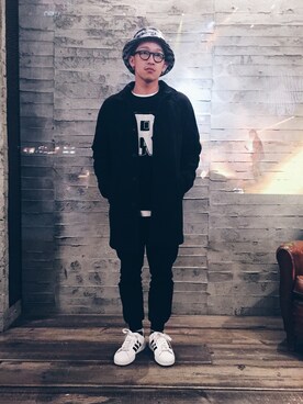 「DEMARCOLAB（デマルコラブ）のアイテム（キャップ）」を使った、George Linさん（メンズ・168cm）の冬コーディネート