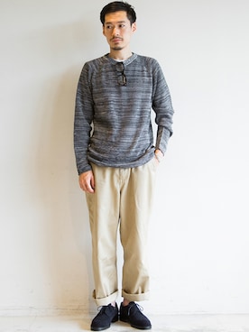 「スエードシューズ」｜「アイテム（チノパンツ）」を使った、Masaki Meguroさん（メンズ・171cm）の秋コーディネート