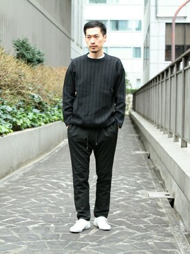 「BEAUTY&YOUTH UNITED ARROWS（ビューティーアンドユースユナイテッドアローズ）のBY ハリヌキ コットン ニット（ニット/セーター、ブラック系）」を使った、Masaki Meguroさん（メンズ・171cm）の春コーディネート