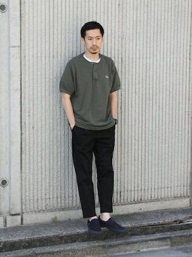 「nonnative（ノンネイティブ）の＜nonnative x LACOSTE＞ NOCOLLAR POLO/ポロシャツ（ポロシャツ、グリーン系）」を使った、Masaki Meguroさん（メンズ・171cm）の夏コーディネート
