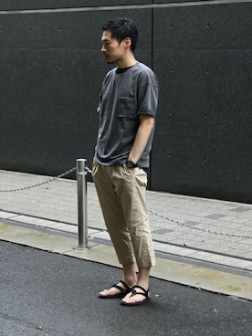 「BEAUTY&YOUTH UNITED ARROWS（ビューティーアンドユースユナイテッドアローズ）のBY ∴ ピグメント フォルム カットソー（Tシャツ/カットソー、グレー系）」を使った、Masaki Meguroさん（メンズ・171cm）の夏コーディネート