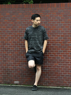 「BEAUTY&YOUTH UNITED ARROWS（ビューティーアンドユースユナイテッドアローズ）のBY ダーク ミックス クルーネックニット（ニット/セーター、ブラック系）」を使った、Masaki Meguroさん（メンズ・171cm）の夏コーディネート