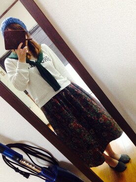 「THE EMPORIUM（ジエンポリアム）のアイテム（スカート、その他）」を使った、みーあに。さん（レディース・160cm）の秋コーディネート