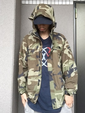 「アイテム（ナイロンジャケット、グリーン系）」を使った、🍁💩swipe💩🍁さん（メンズ・177cm）の秋コーディネート