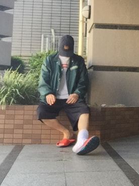「アイテム（ナイロンジャケット、グリーン系）」を使った、🍁💩swipe💩🍁さん（メンズ・177cm）の秋コーディネート