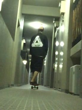 「スケボー」｜「アイテム（その他アウター）」を使った、🍁💩swipe💩🍁さん（メンズ・177cm）の秋コーディネート