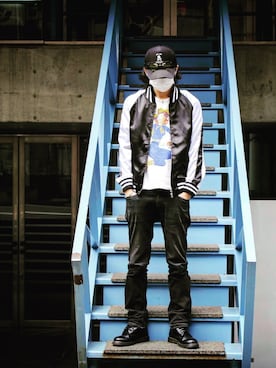 「black」｜「アイテム（キャップ）」を使った、藍澤弦太さん（メンズ・178cm）の冬コーディネート