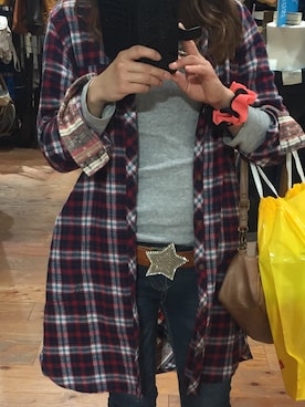 「アイテム（シャツワンピース、レッド系）」を使った、ぐちこさん（レディース・159cm）の春コーディネート