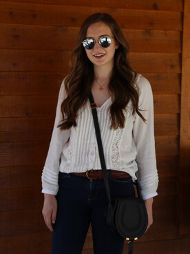 Victoria Laurenさんのコーディネート