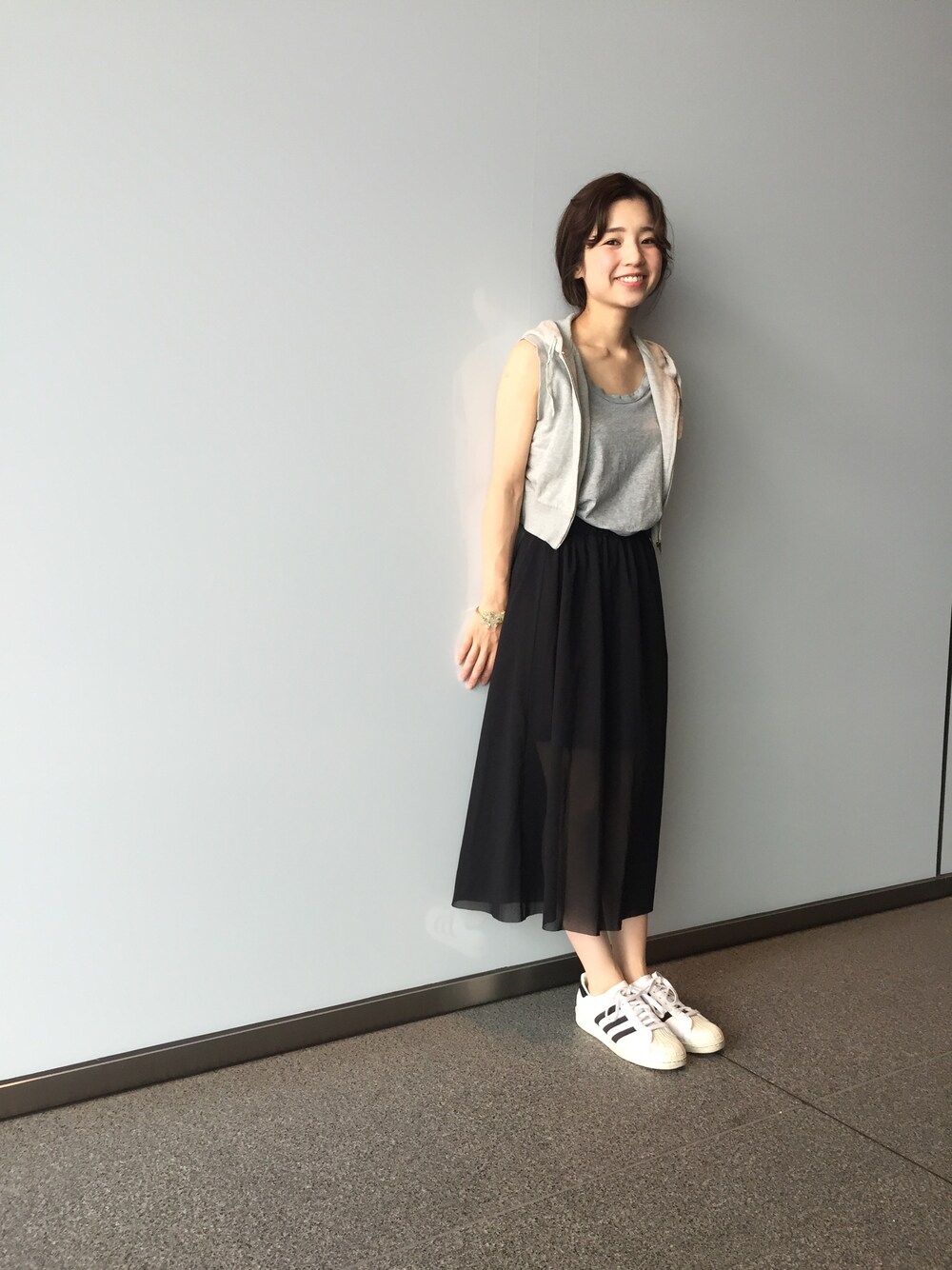 「Kastane」｜「Kastaneの【Kastane】チュールスカート（スカート、ブラック系）」を使った、mitsukokatadaさん（レディース・153cm）の夏コーディネートの1枚目の写真
