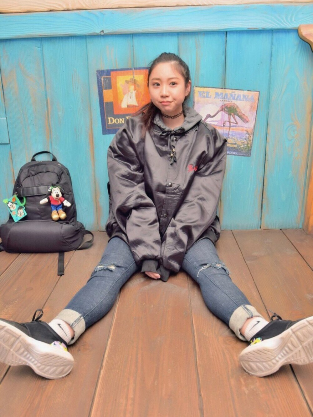 「デニムパンツ、スキニーデニム、パンツスタイル、ootd、スニーカー、FIG&VIPER、WEGO、used、VENCE EXCHANGE、NIKE」｜「WEGOのアイテム（ジャケット/アウター、ブラック系）」を使った、Elie masukoさん（レディース・155cm）の冬コーディネートの1枚目の写真