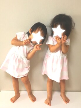「TOMMY HILFIGER（トミーヒルフィガー）のアイテム（ワンピース/ドレス）」を使った、♡mii&rii♡さん（キッズ・80cm）の夏コーディネート