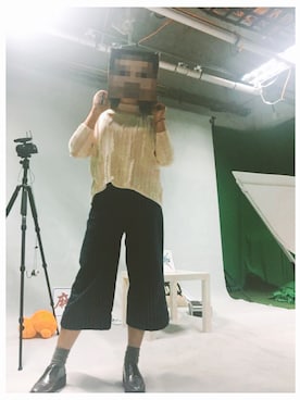 「GU（ジーユー）のアイテム（その他パンツ、ブルー系）」を使った、王痴痴さん（レディース・168cm）の秋コーディネート