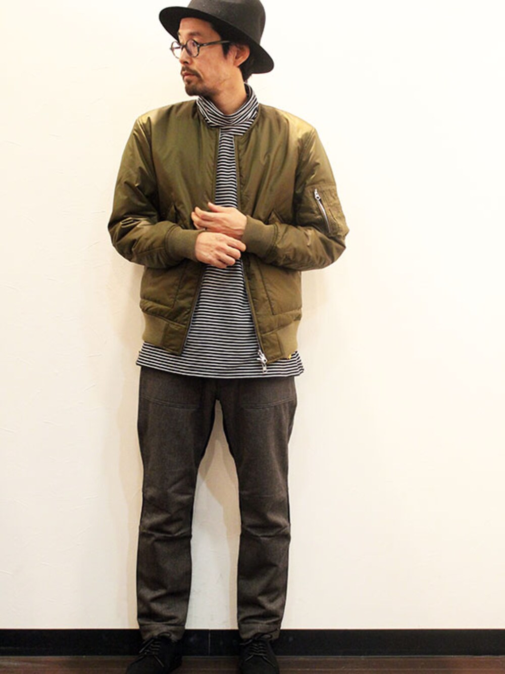 「ミリタリー、ボーダー、MA-1、ウールパンツ、タートルネック、フライトジャケット、クロップドパンツ、オフタートル、ノーカラージャケット、マウンテンハット」｜「NasngwamのROOSEVELT HAT（ハット、その他）」を使った、nakajiさん（メンズ・168cm）の冬コーディネートの1枚目の写真