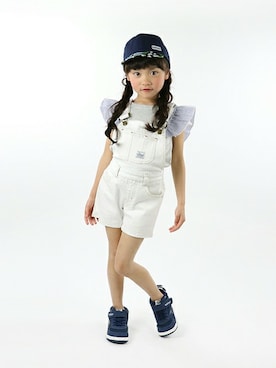 「白デニム」｜「アイテム（サロペット/オーバーオール）」を使った、BRANSHESさん（キッズ・107cm）の春コーディネート