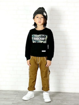 「RADCHAP（ラッドチャップ）のアイテム（パンツ）」を使った、BRANSHESさん（キッズ・111cm）の秋コーディネート