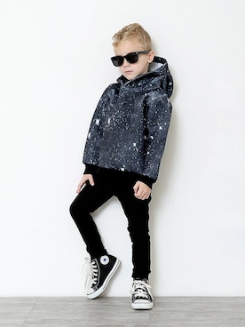 「アイテム（パーカー）」を使った、BRANSHESさん（キッズ・108cm）の秋コーディネート