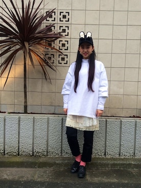 「アイテム（キャップ）」を使った、岡本彩さん（レディース・167cm）の春コーディネート