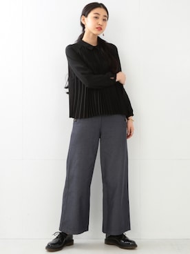 「アイテム（その他シューズ）」を使った、岡本彩さん（レディース・167cm）の夏コーディネート