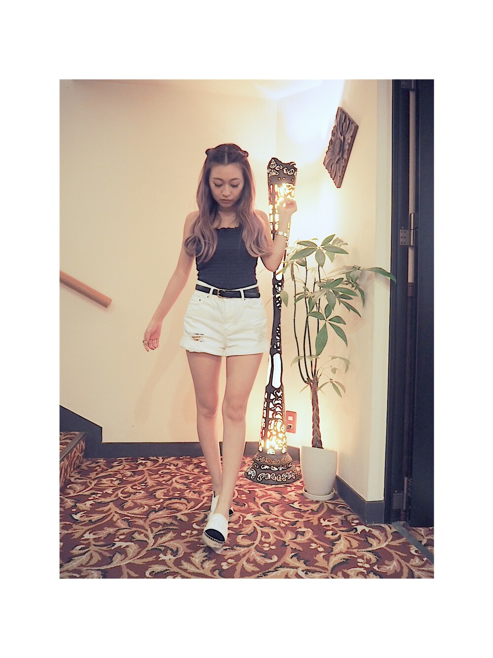 「エスパドリーユ、chanel、シャネル、スリッポン、夏コーデ、夏の終わり、今日のコーデ、code、コーディネート、ヘアアレンジ」｜「LIPSERVICEのアイテム（チューブトップ、ブルー系）」を使った、Rieさん（レディース・160cm）の秋コーディネートの1枚目の写真