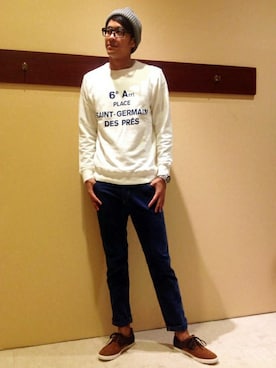 「スエードシューズ」｜「アイテム（スウェット）」を使った、ikka OTAKANOMORI STAFF 2さん（メンズ・190cm）の秋コーディネート