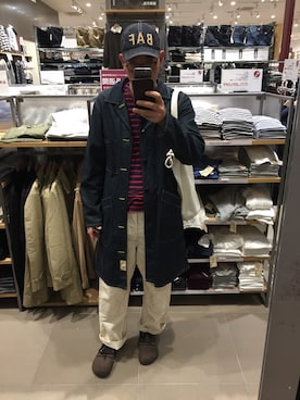 「KAPITAL」｜「アイテム（トレンチコート）」を使った、massanさん（メンズ・188cm）の秋コーディネート