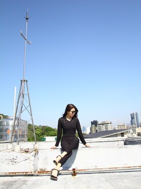 「H&M（エイチ・アンド・エム）のアイテム（つなぎ/オールインワン）」を使った、Nicole さん（レディース・165cm）の春コーディネート