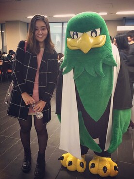 「agnes b.（アニエスベー）のアイテム（チェスターコート）」を使った、soeunさん（レディース・166cm）の秋コーディネート